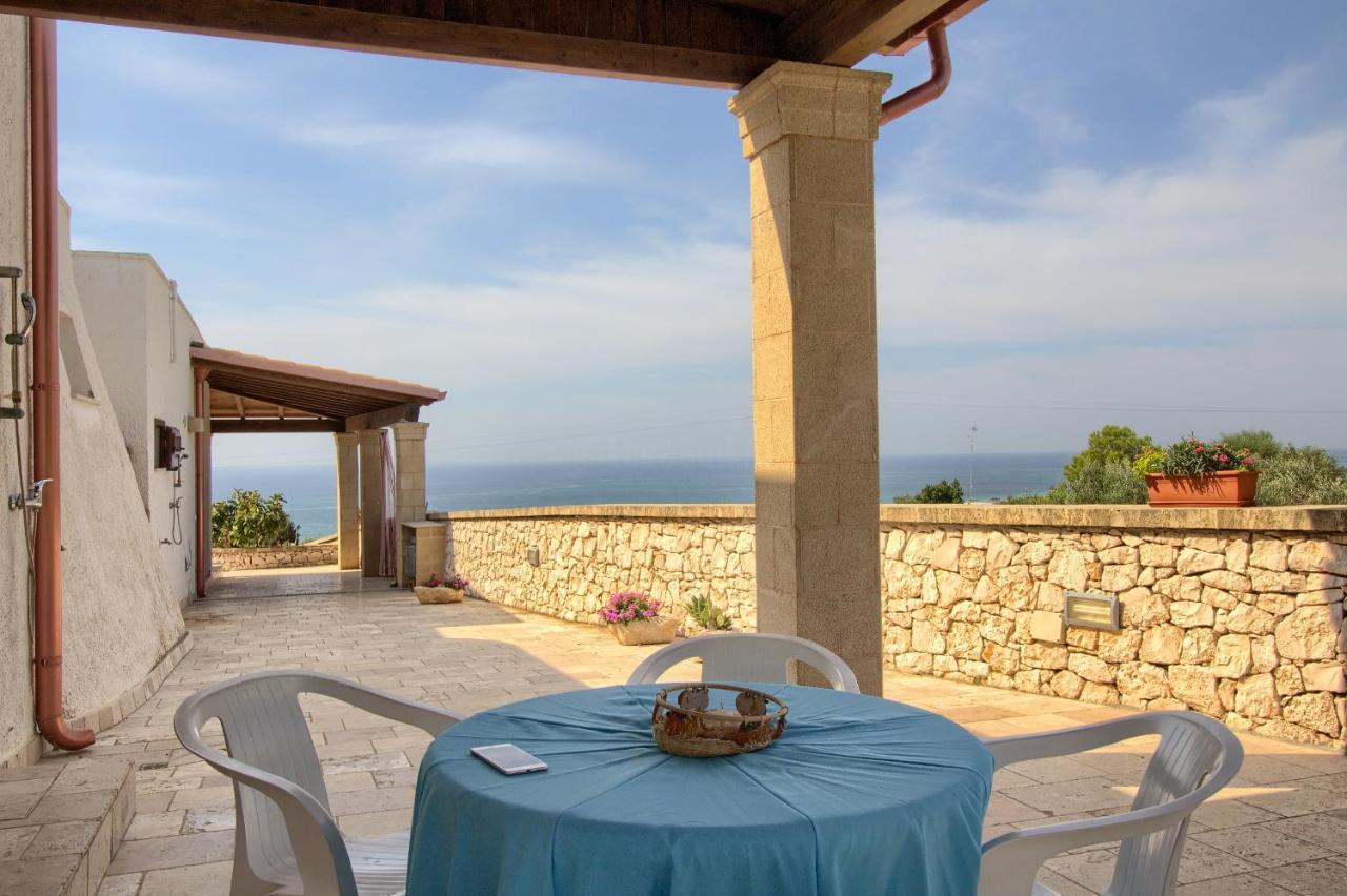 Li Cantori By Lovesud Marina Di Pescoluse Exterior photo