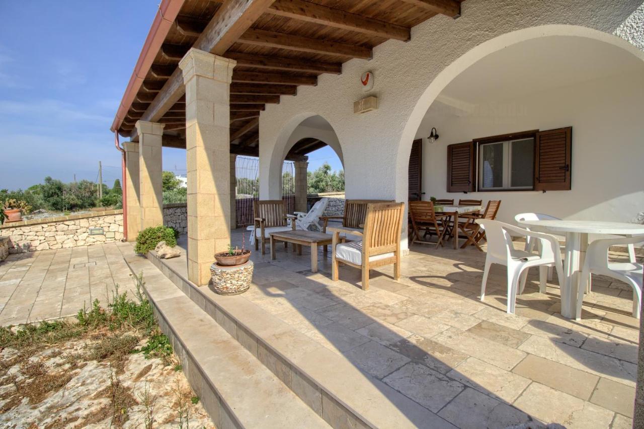 Li Cantori By Lovesud Marina Di Pescoluse Exterior photo